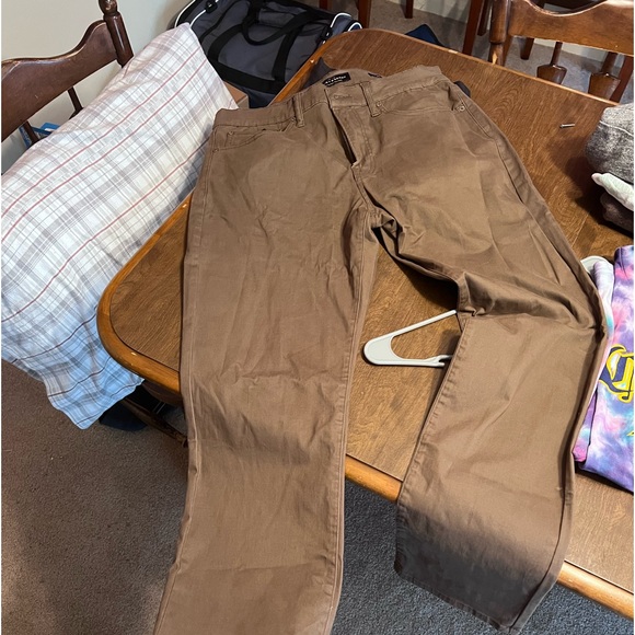 Lucky brand 34/34 jeans. Slim fit. Never worn - Picture 2 of 3